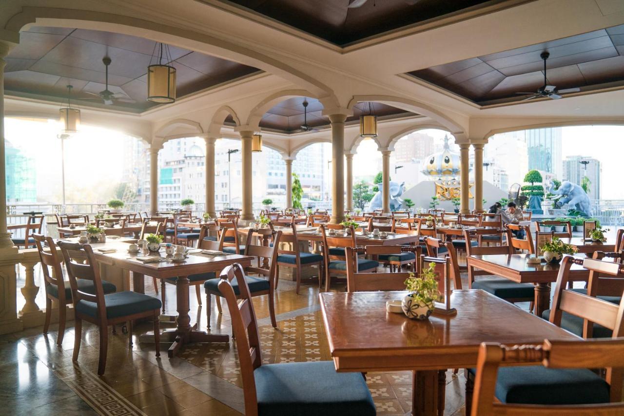 Rex Khách sạn 5*